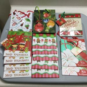 Lot of Hawaii Small Christmas gift bags 14 total